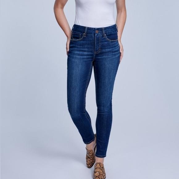 Seven7 Tummyless High-Rise Skinny Blue Jeans Flattering Sexy-Look Size 12 - Picture 1 of 11